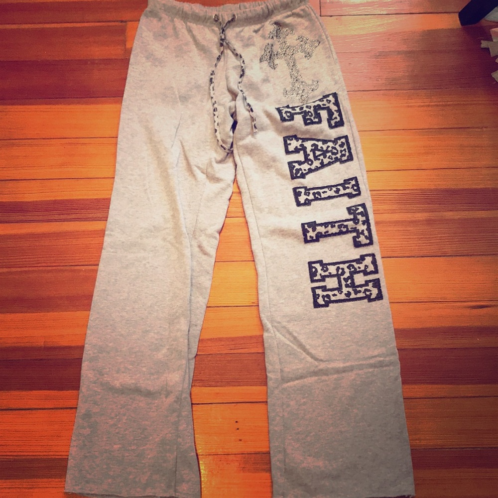 Vanity grey sweatpants